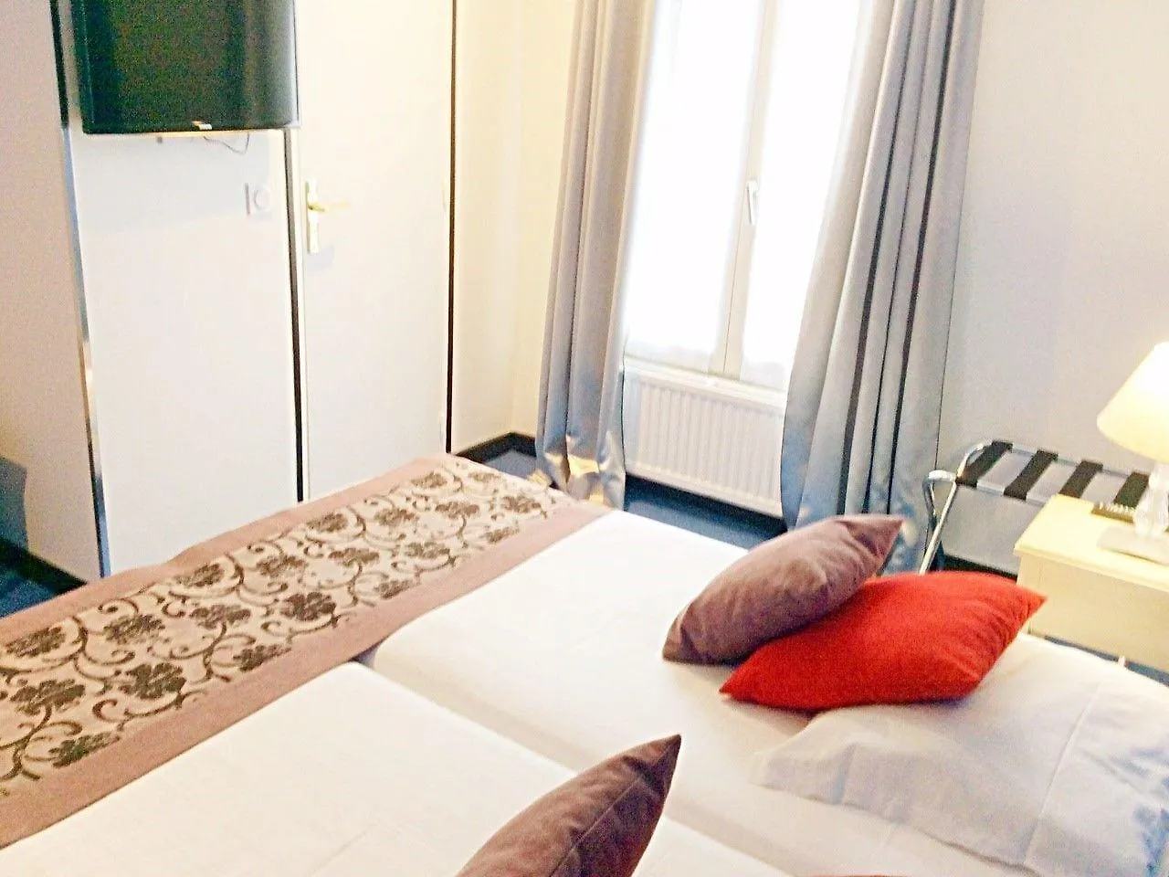 Du Mont Dore Batignolles Hotell 3*