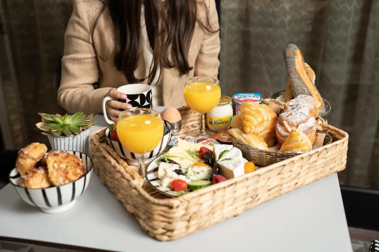 Du Mont Dore Batignolles Hotell Paris
