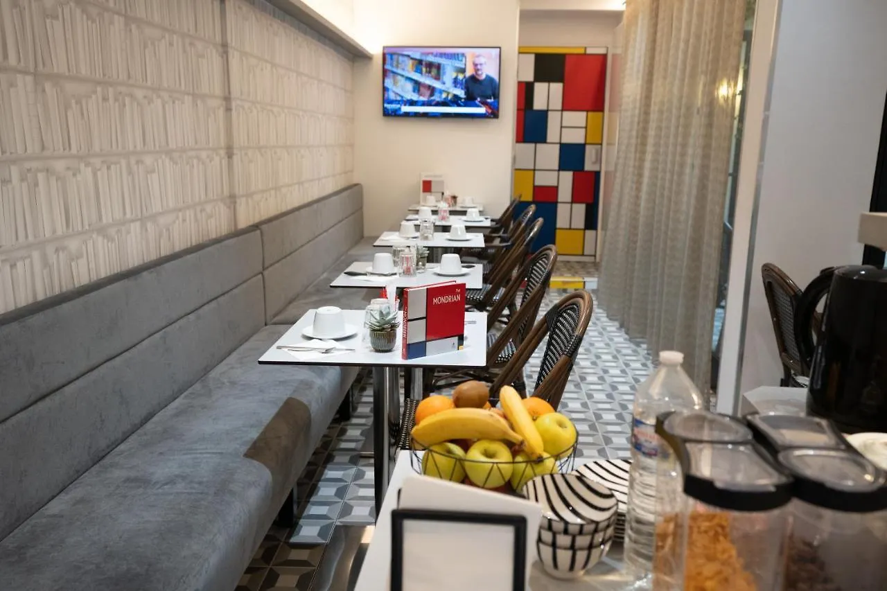 Du Mont Dore Batignolles Hotell