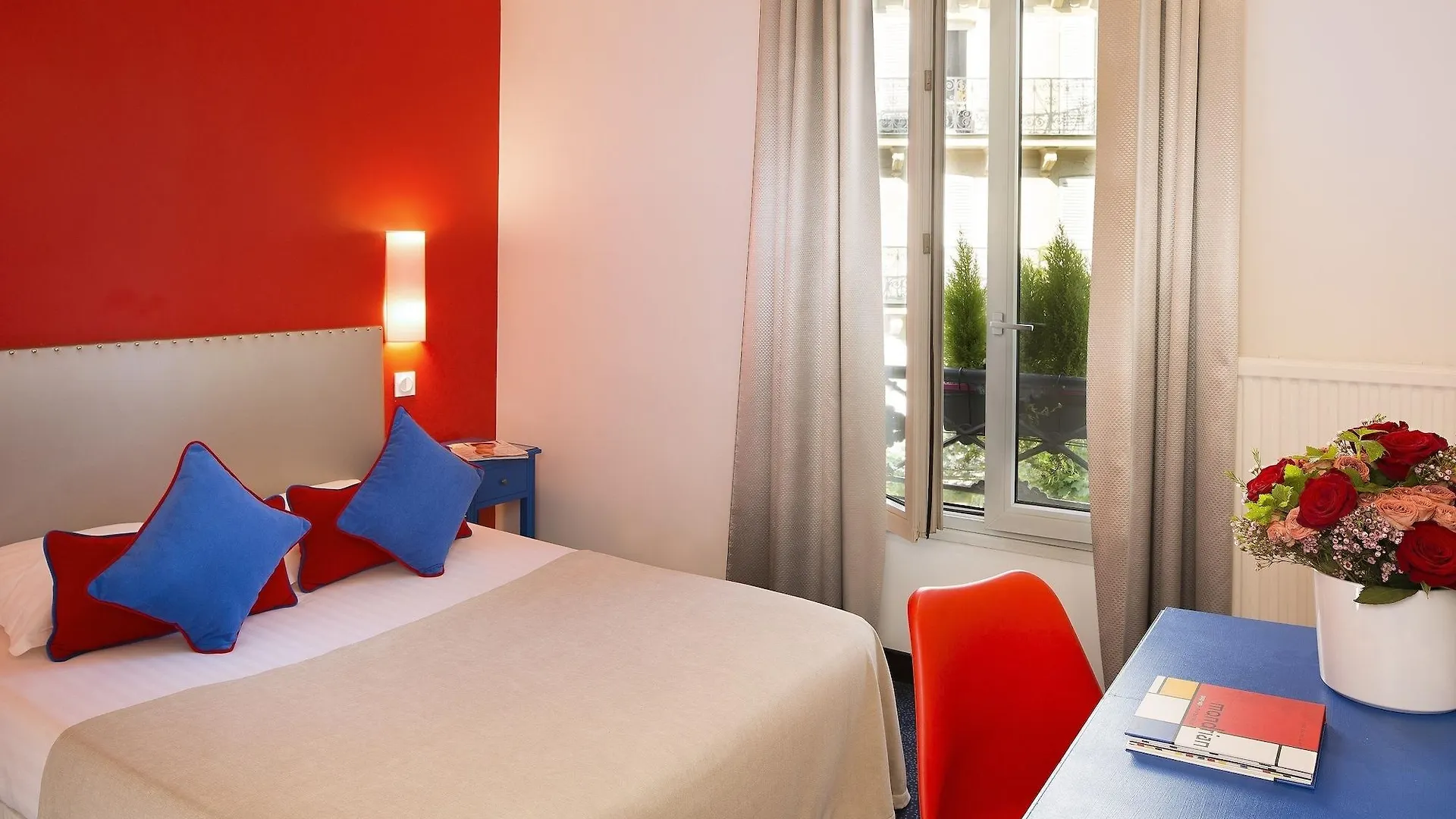 Du Mont Dore Batignolles Hotell