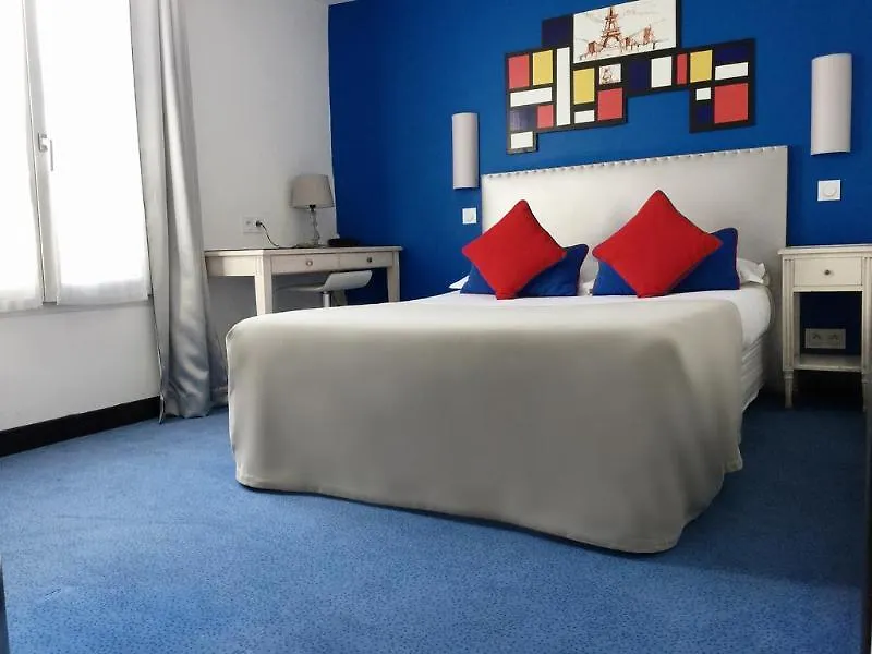 Hotel Du Mont Dore Batignolles 3*